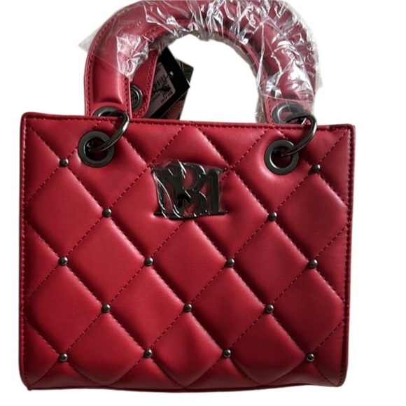 Badgley Mischka Handbags - 691.‎ Badgley Mishka Crossbody Red Quilted Handbag